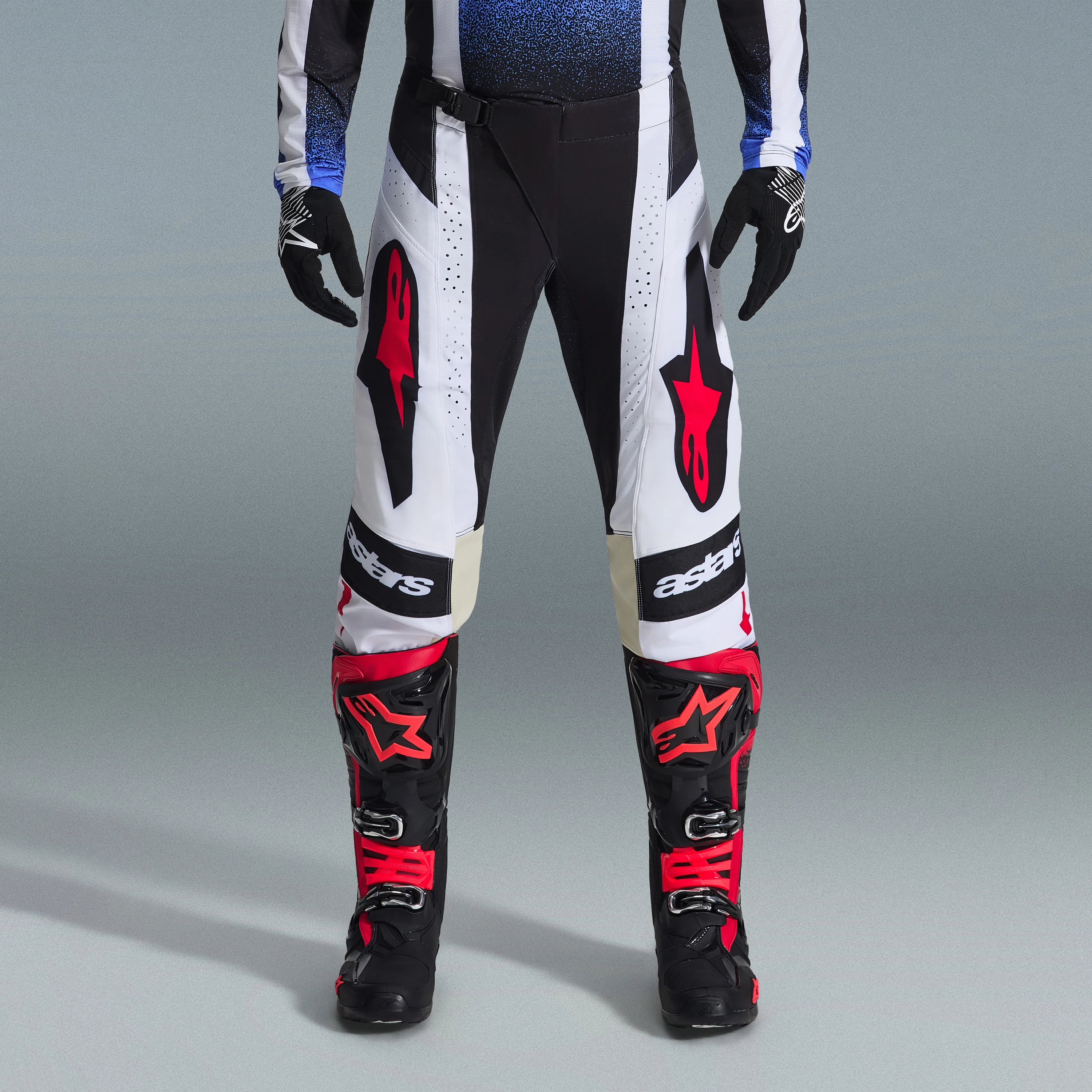 2026 Techstar Knif Gear Set - Image 9