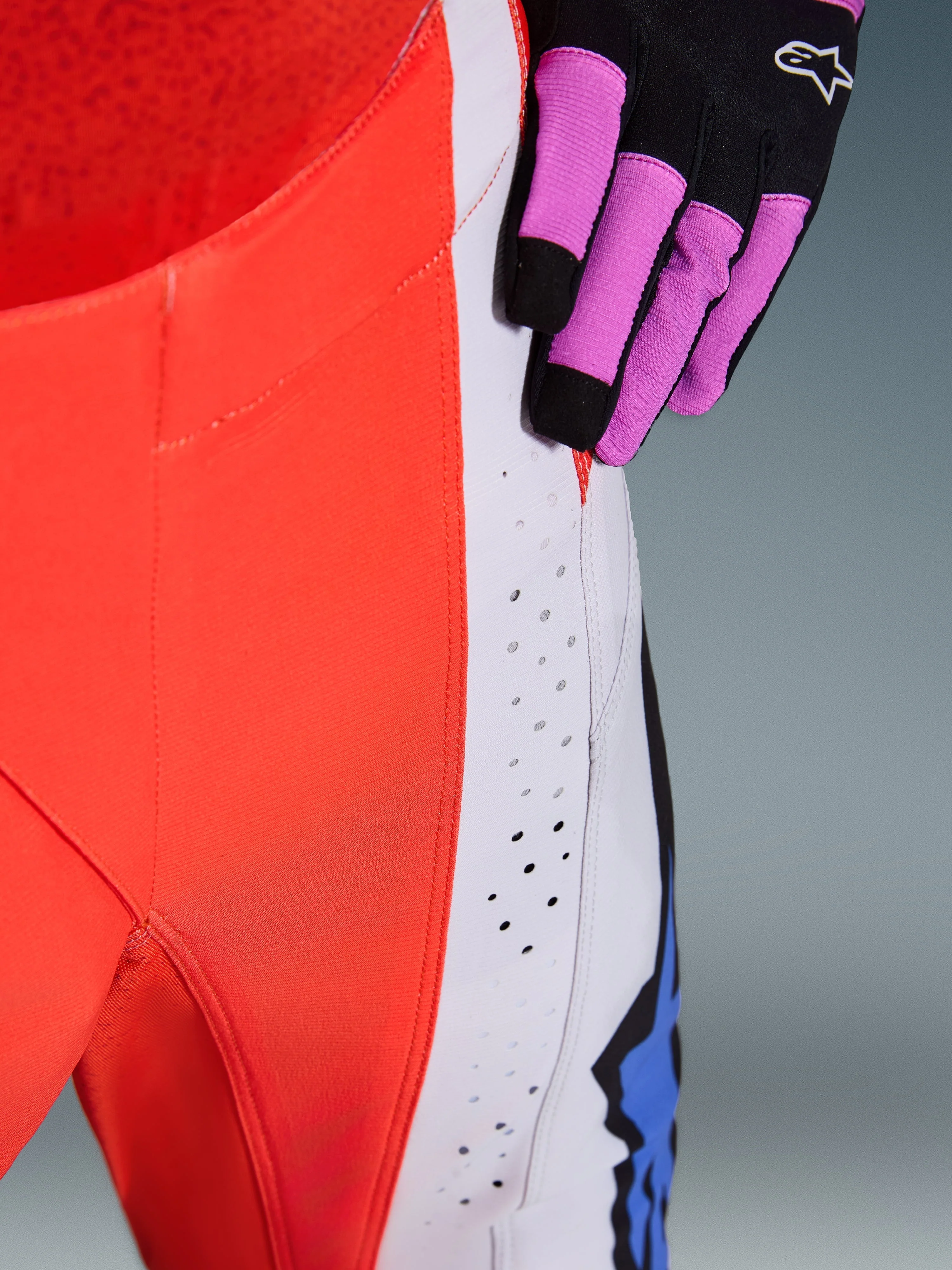 2026 Techstar Knif Gear Set - Image 8