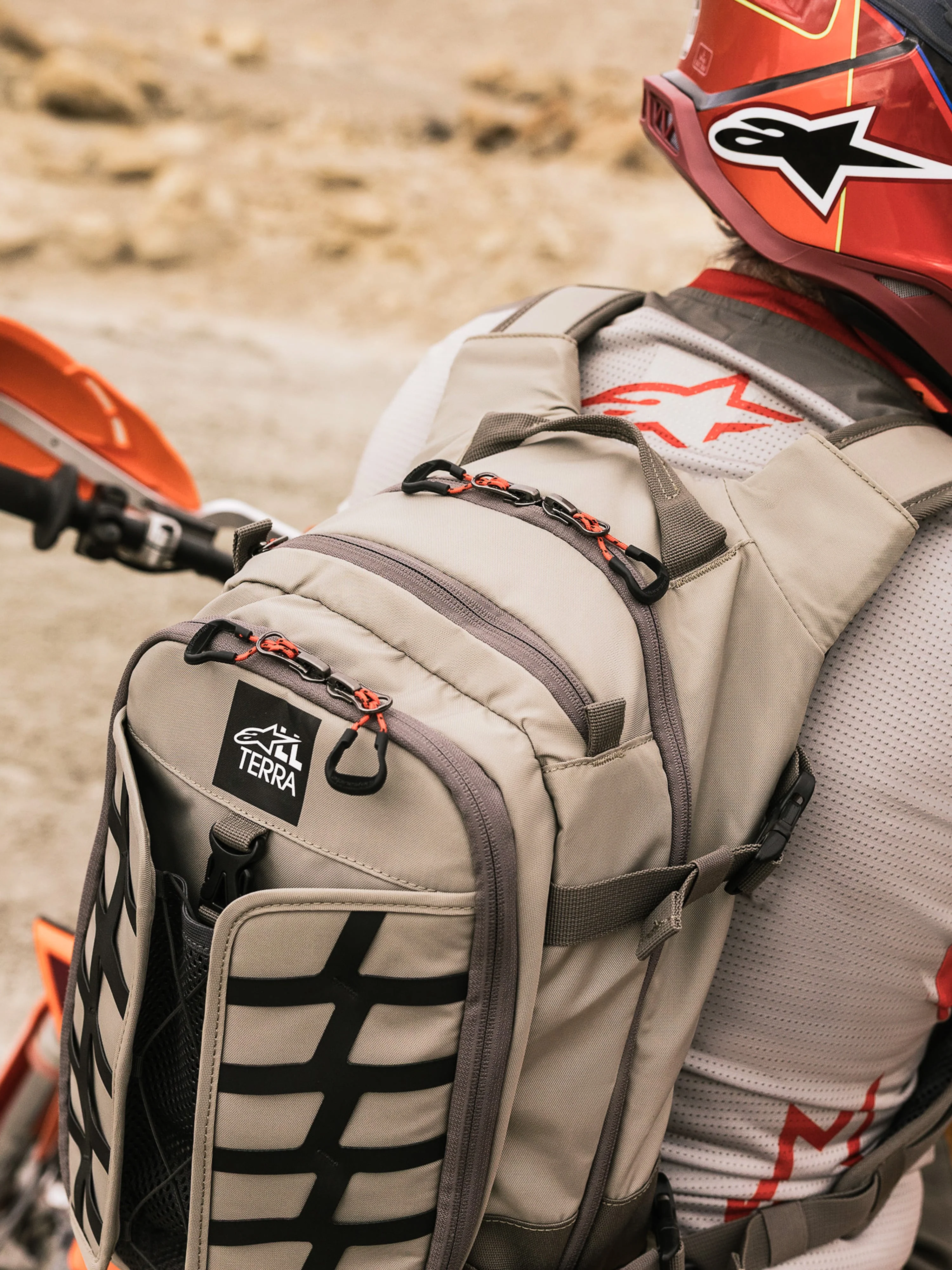 AT-15 Back Pack - Image 5