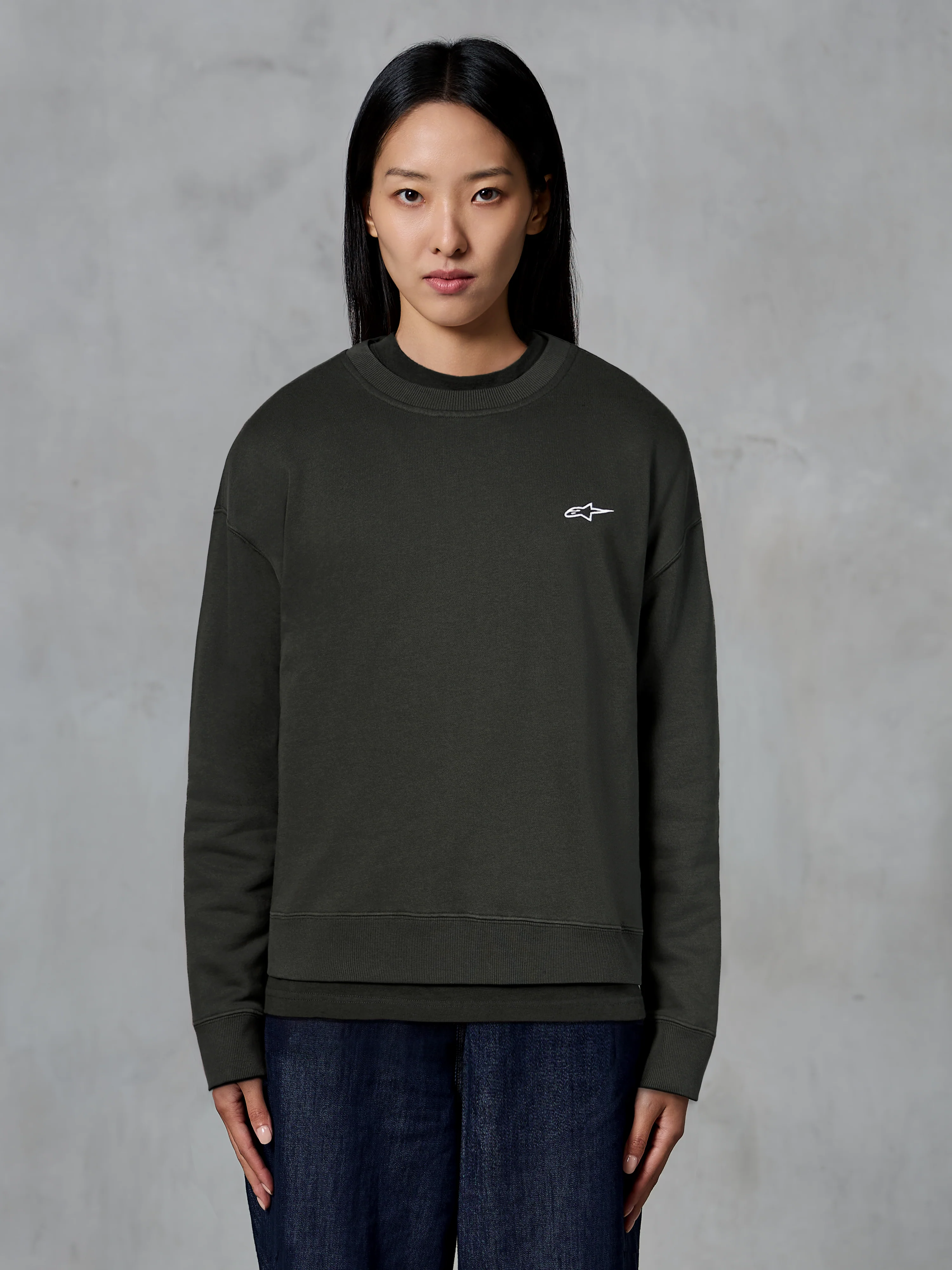 Essentials Ageless Crew - Image 5