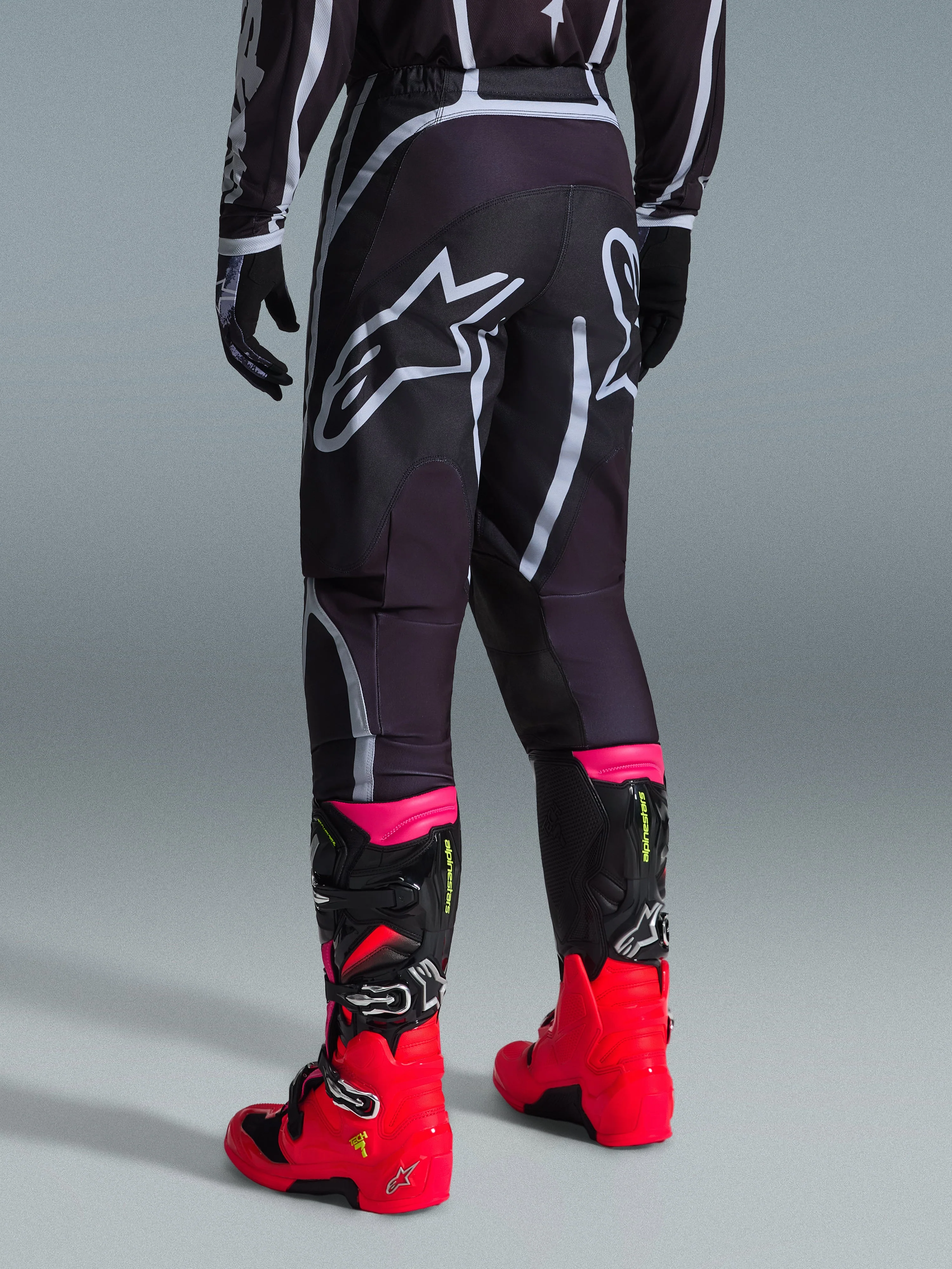 2026 Fluid Apex Pants - Image 3
