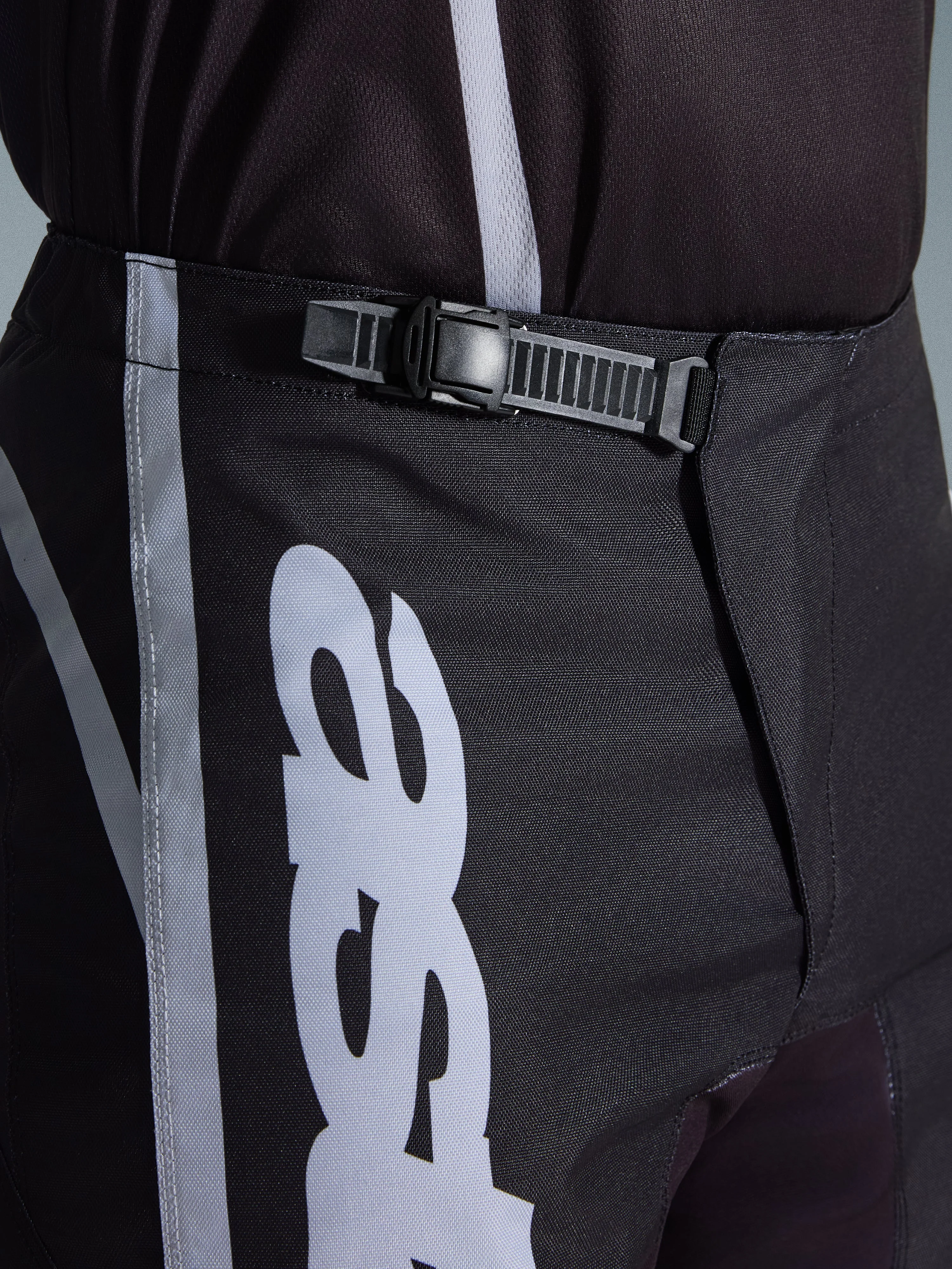 2026 Fluid Apex Pants - Image 7