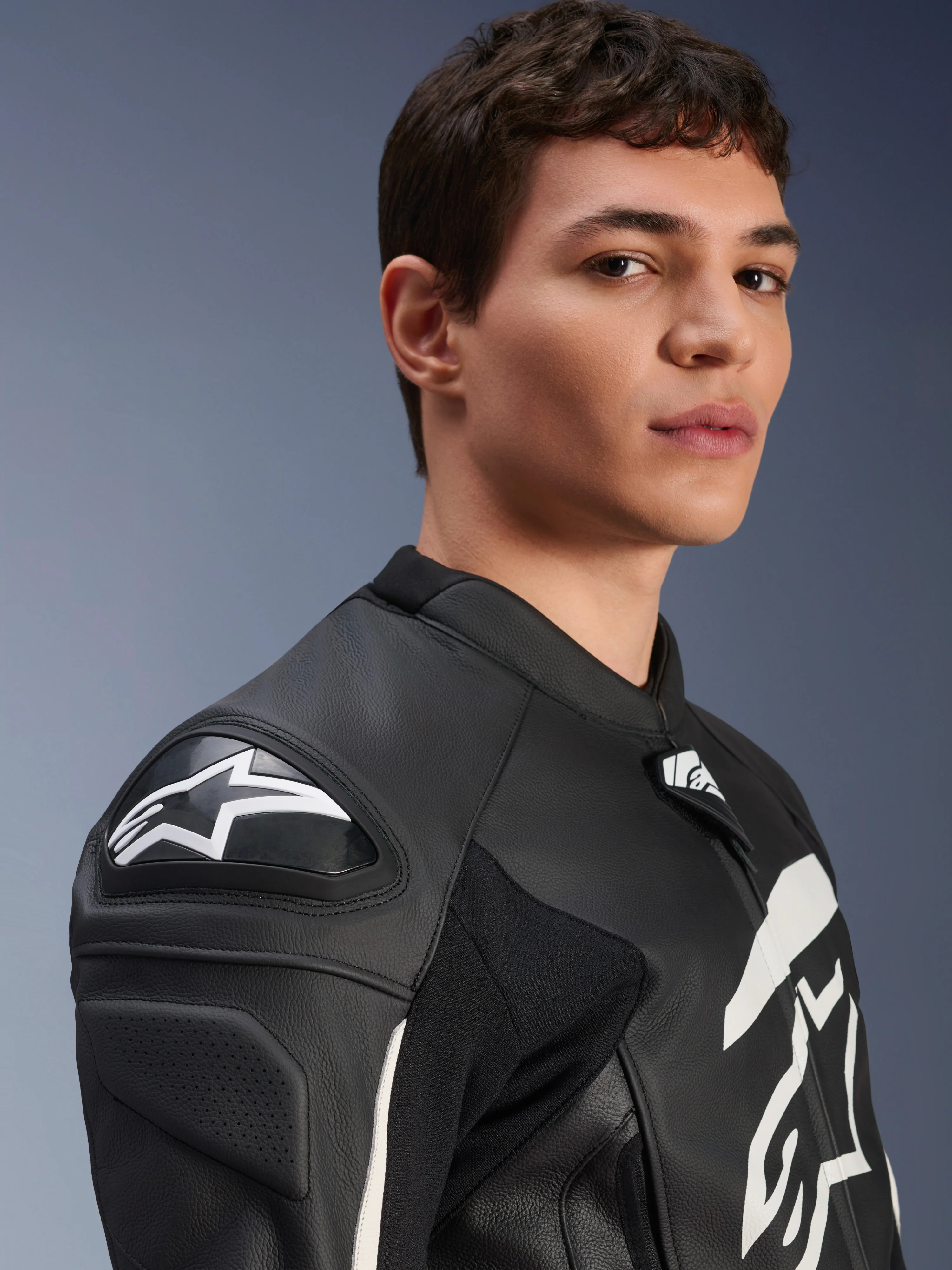 GP Plus V4 Leather Jacket - Image 9
