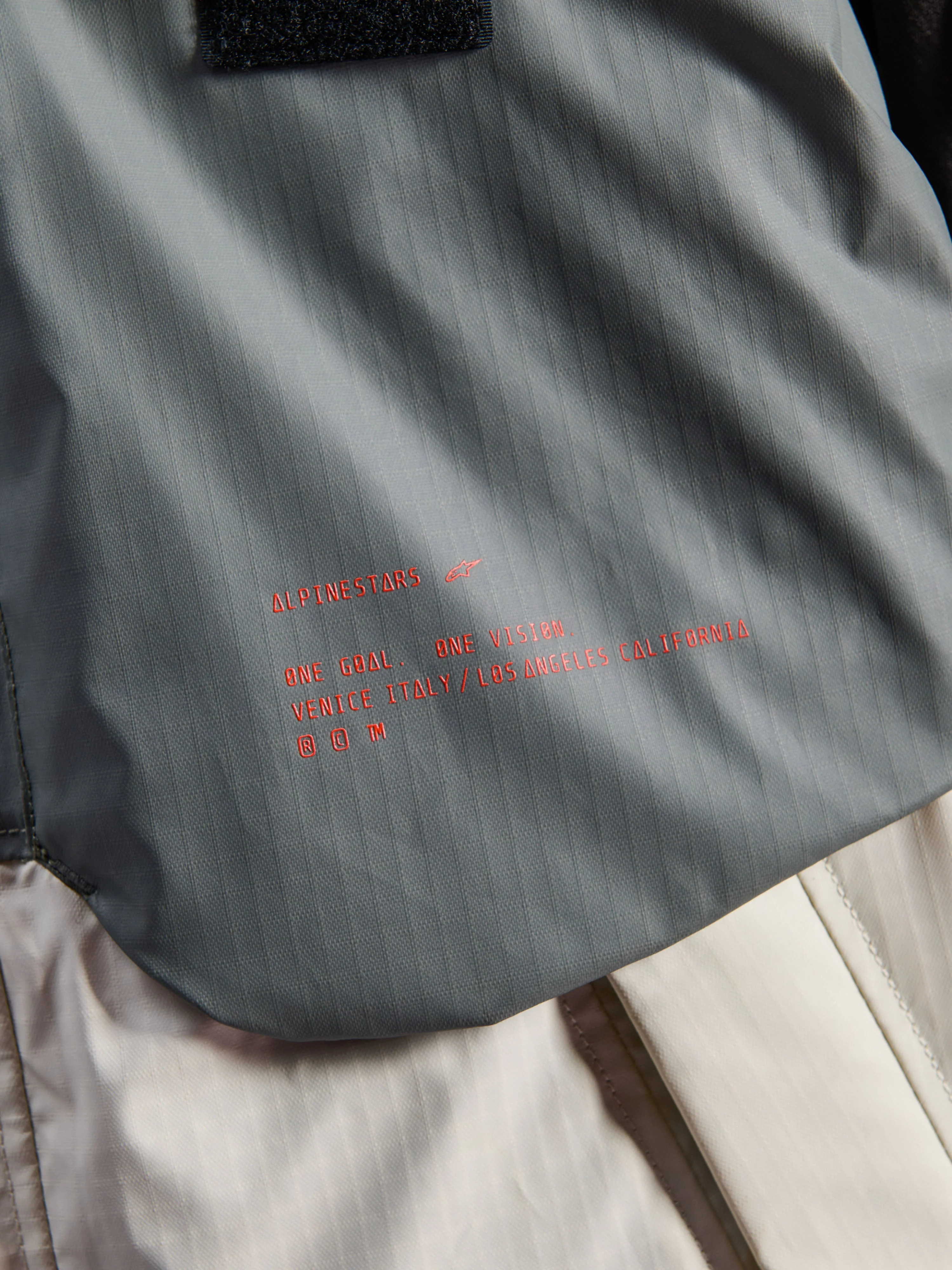 Mospher Waterproof Jacket - Image 9