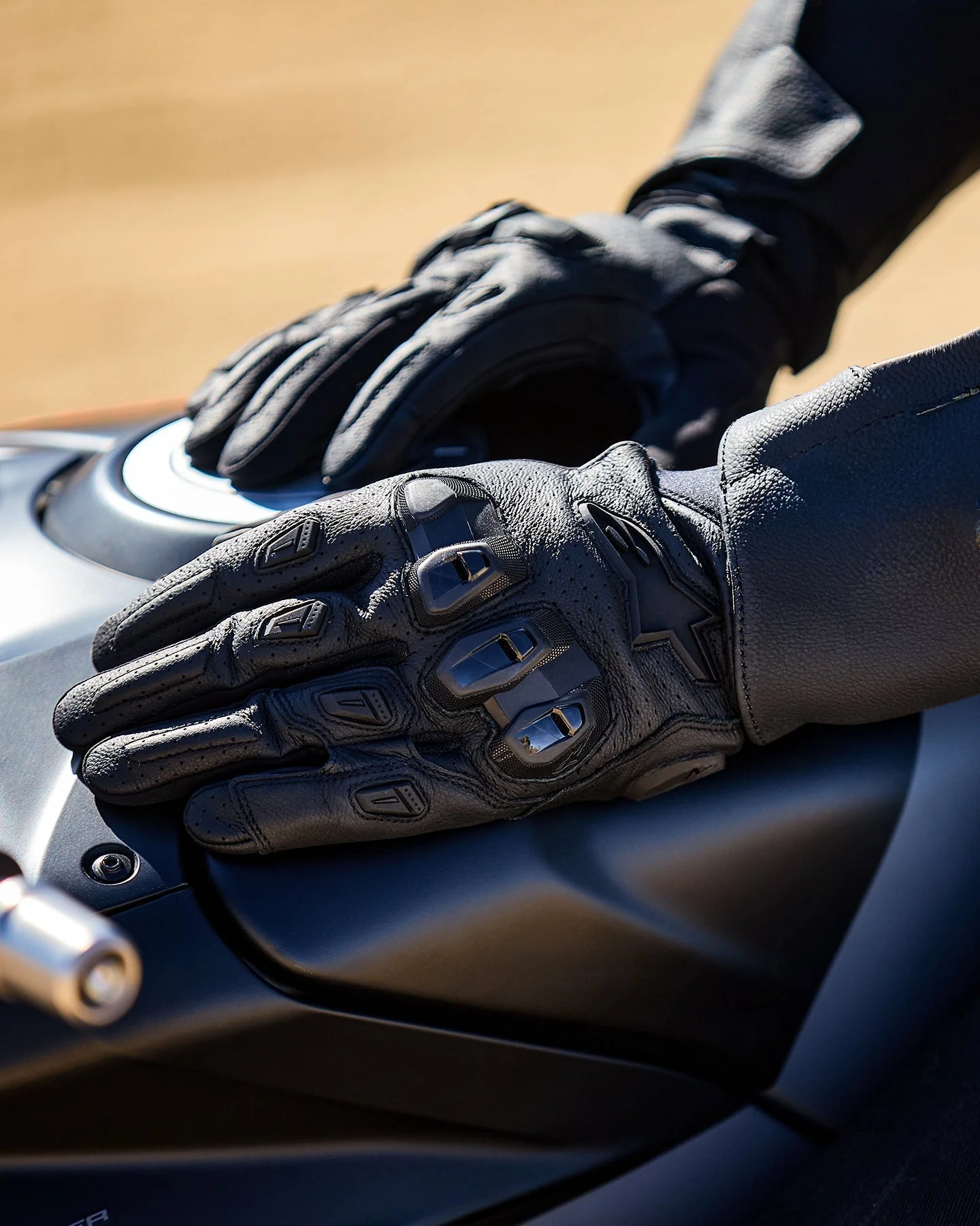 SP X 7 Gloves - Image 4