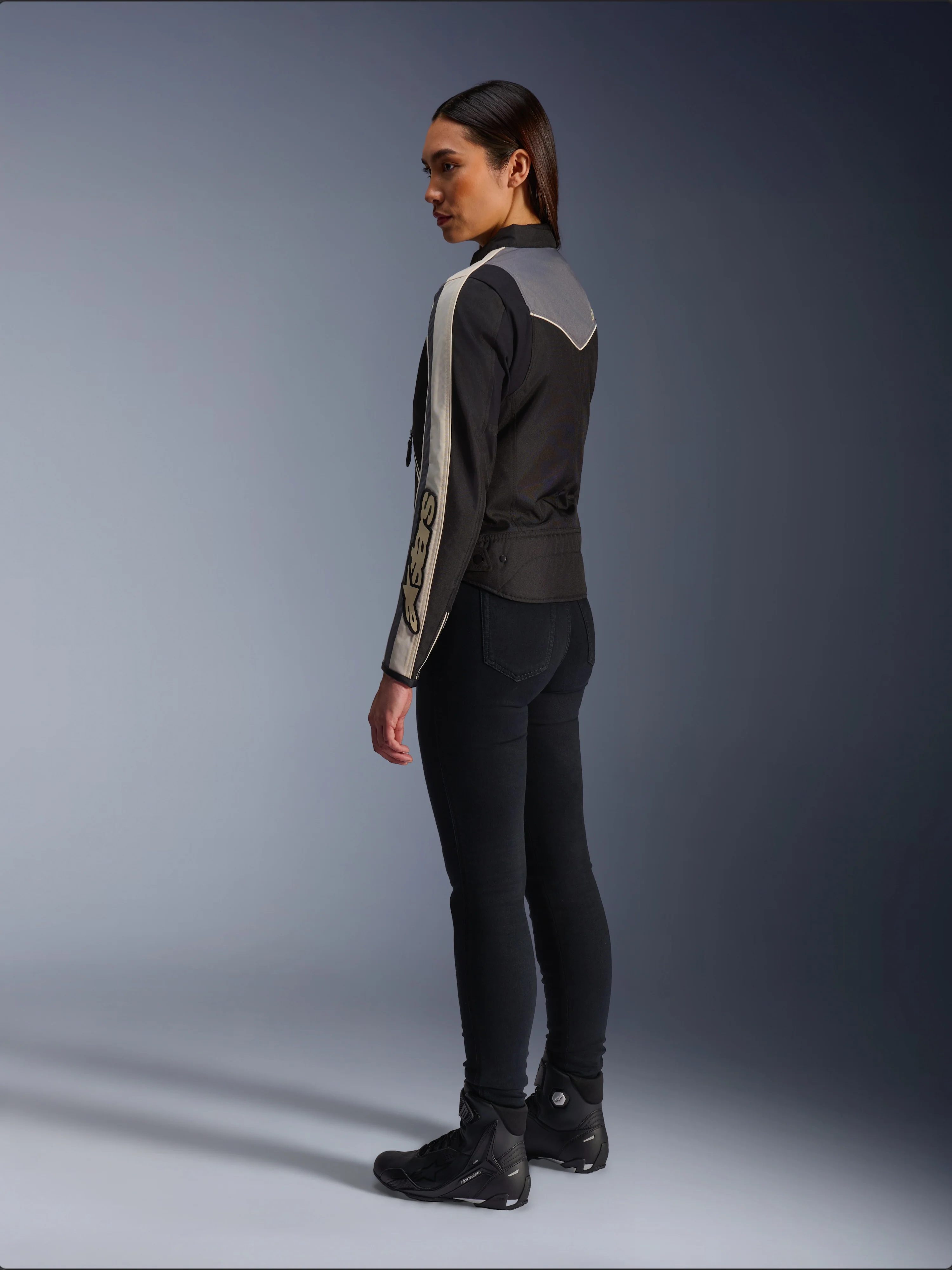 Stella T-Dyno Water Resistant Jacket - Image 4