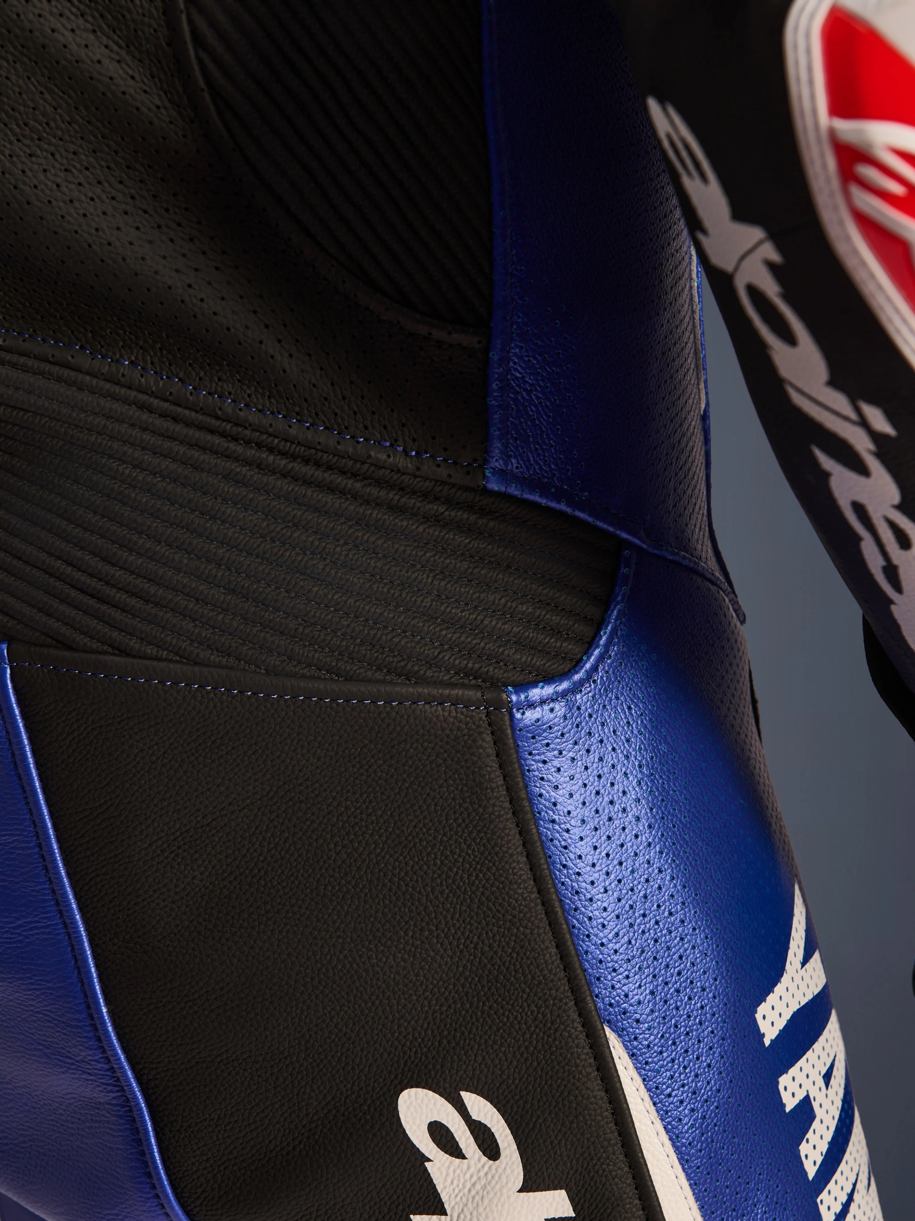 Yamaha GP-R7 Leather Suit - 1 Piece - Image 7
