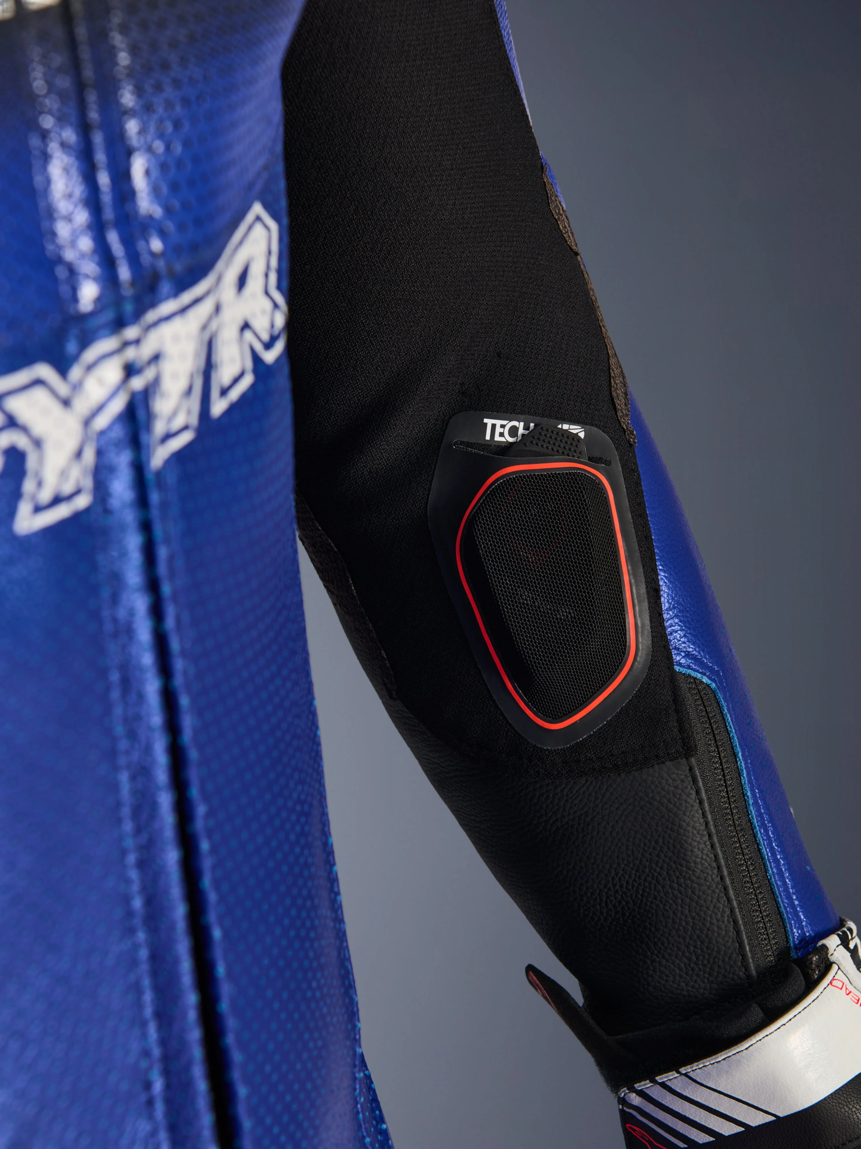 Yamaha GP-R7 Leather Suit - 1 Piece - Image 9