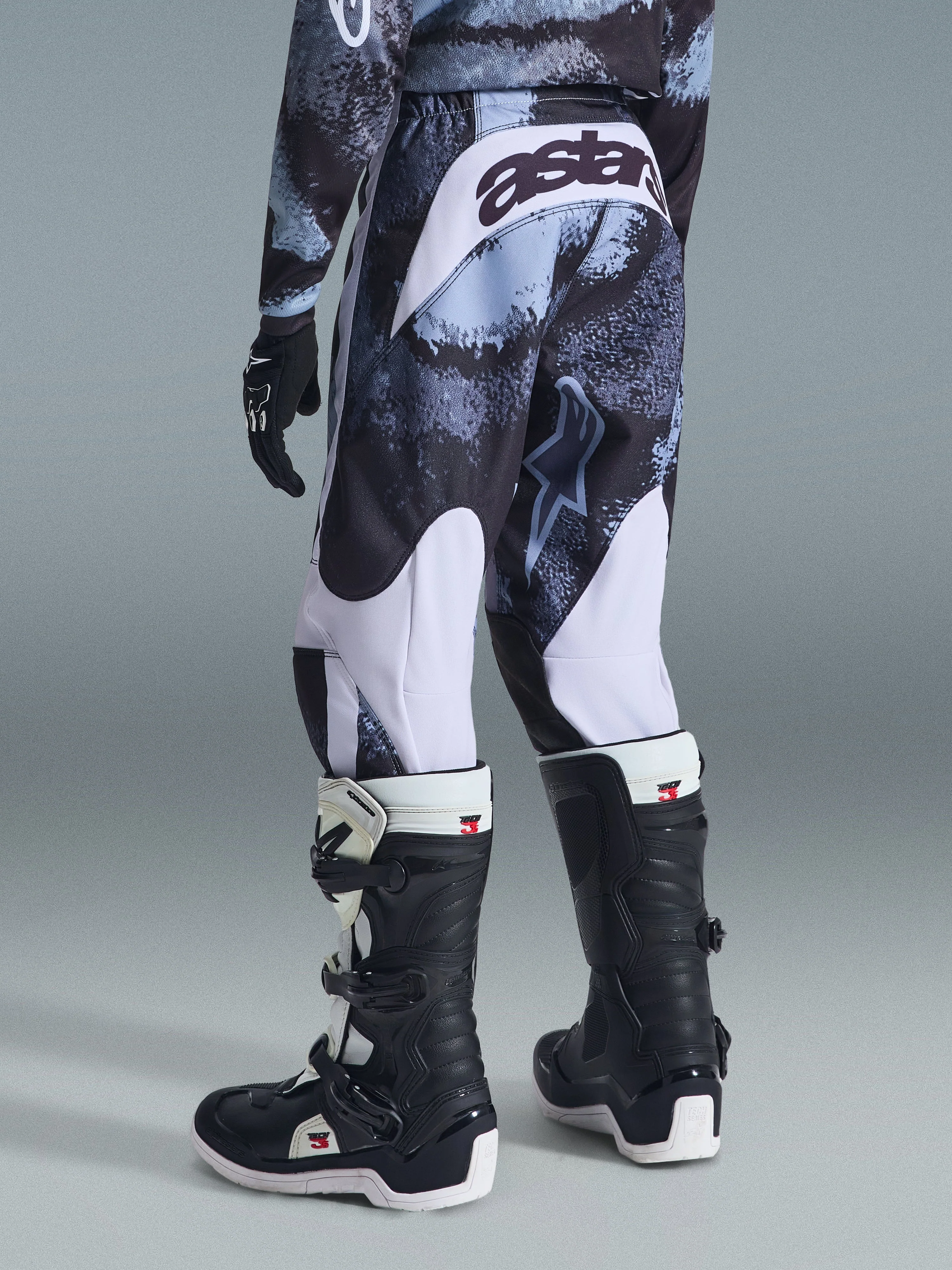2026 Youth Fluid Lahnd Pants - Image 3