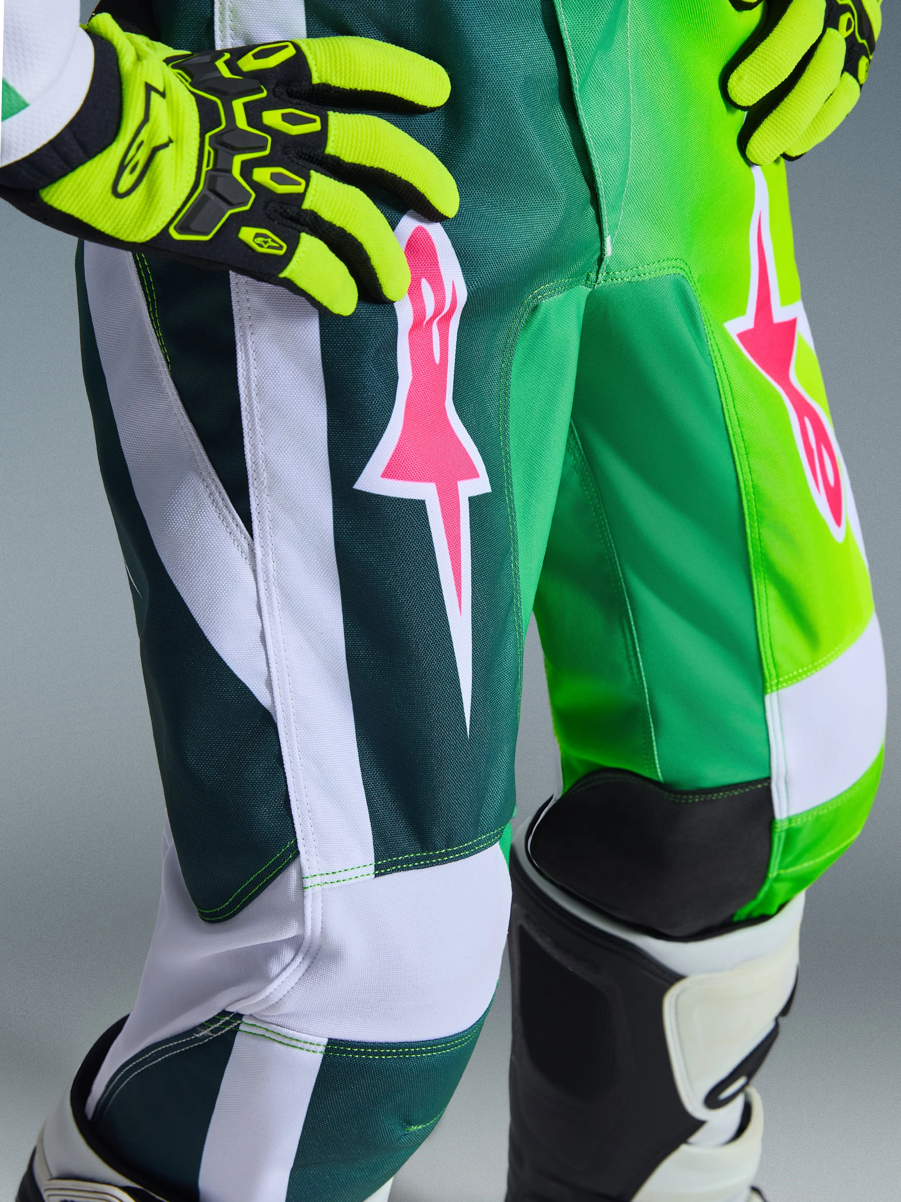 2026 Youth Fluid Portl Pants - Image 4